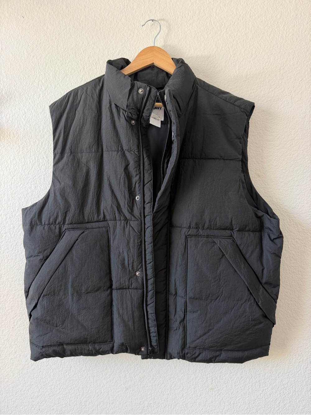 Old Navy Black Puffer Vest Oversized Utility XL NWT Mens